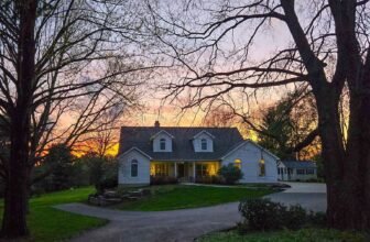 The Little Issues Publication #466 – Life, laughter, and many nice meals!