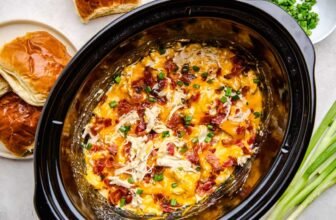 Sluggish Cooker Crack Hen